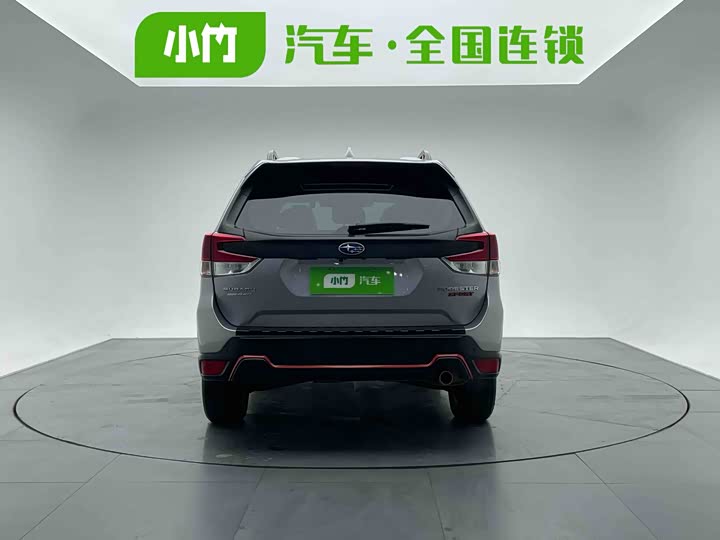 Фото 4 - Subaru Forester