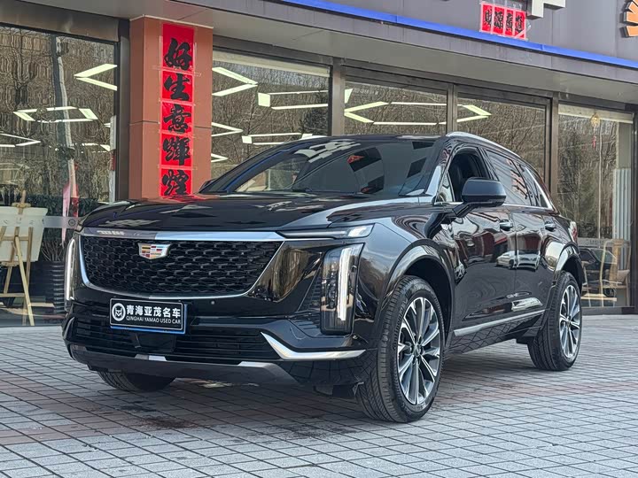 Фото 1 - Cadillac XT5