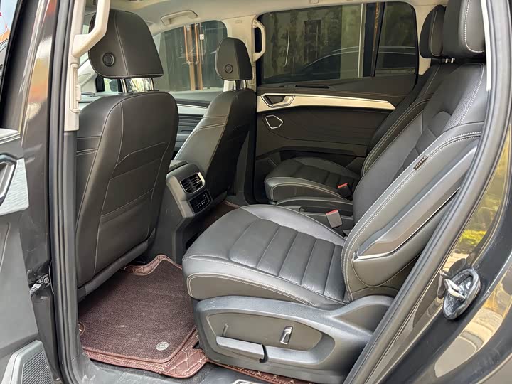 Фото 7 - Volkswagen Talagon