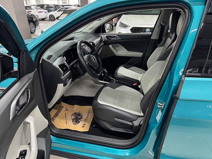 Фото 5 - Volkswagen T-Cross