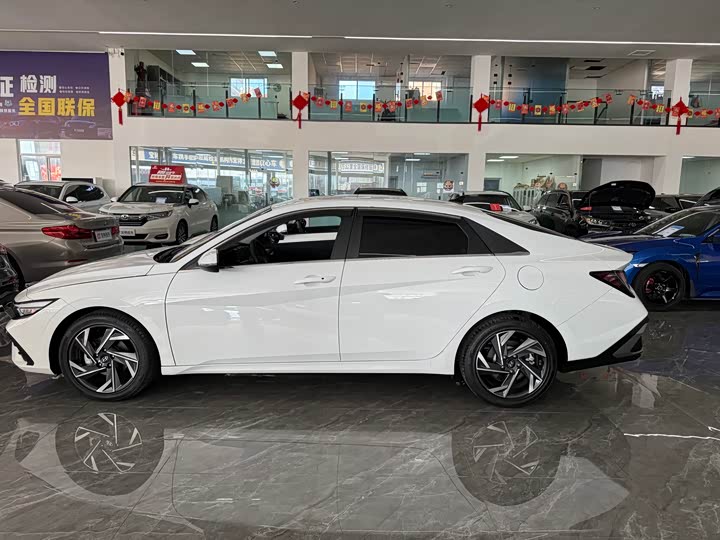 Фото 4 - Hyundai Elantra N line