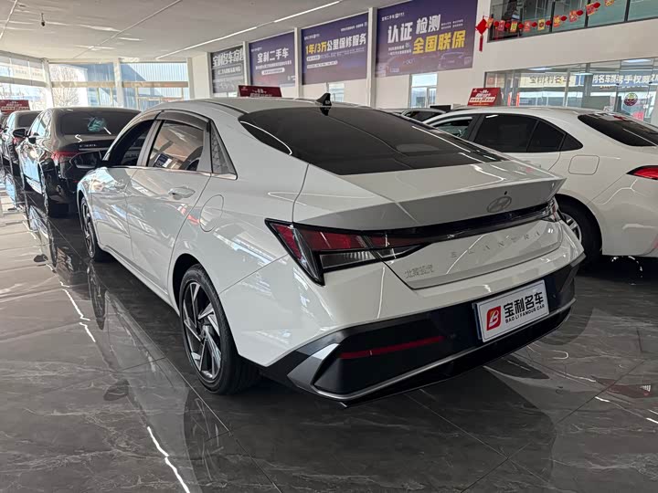 Фото 9 - Hyundai Elantra N line