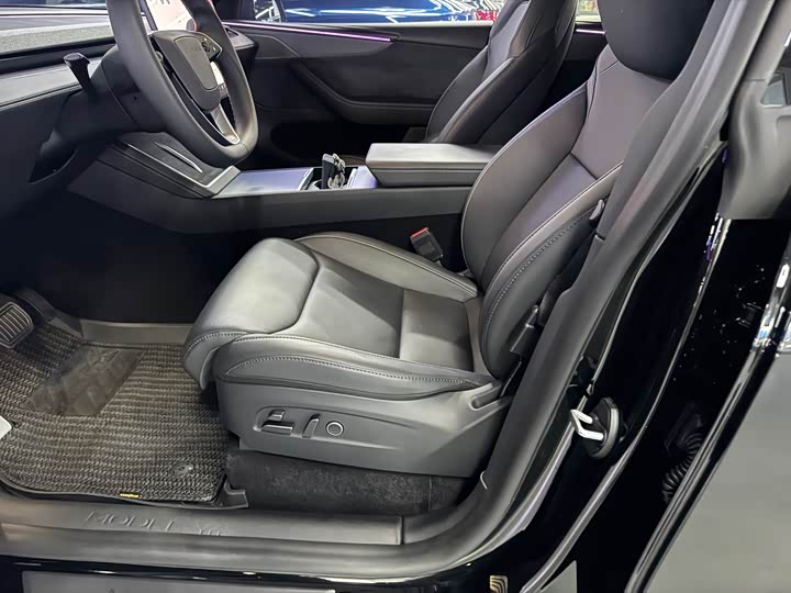 Фото 6 - Tesla Model Y