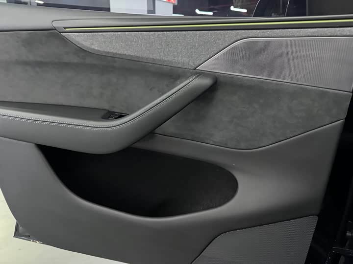 Фото 8 - Tesla Model Y