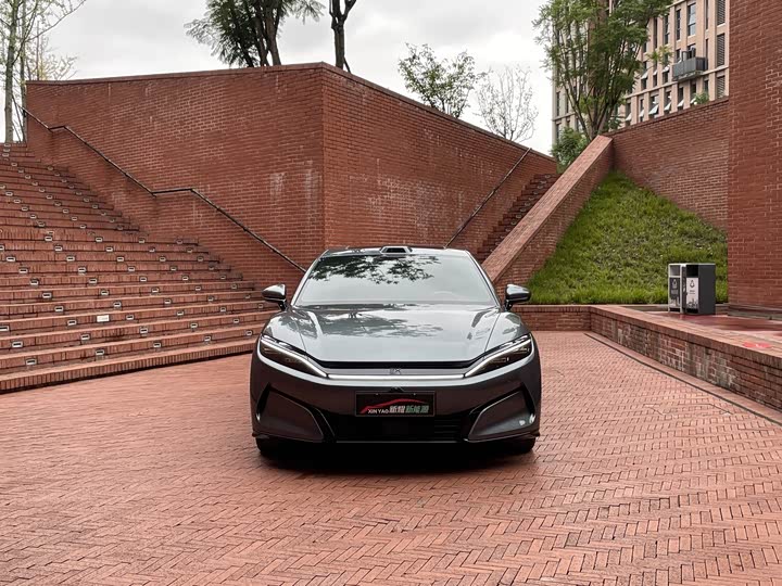 Фото 2 - BYD Han L