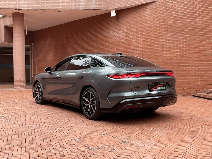 Фото 3 - BYD Han L