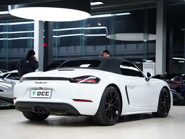 Фото 7 - Porsche 718