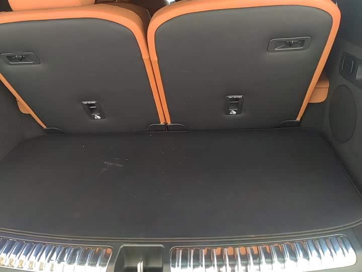 Фото 4 - LiXiang L8