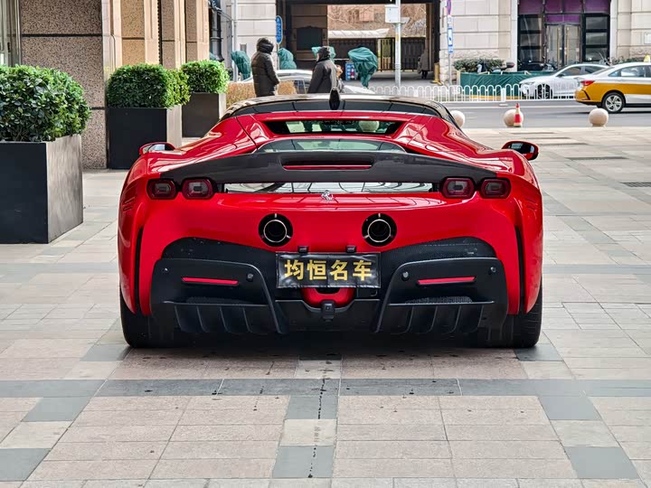 Фото 4 - Ferrari SF90