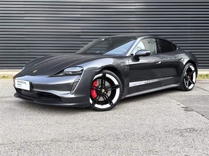 Фото 1 - Porsche Taycan