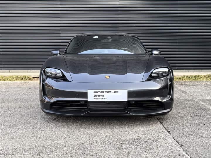 Фото 8 - Porsche Taycan