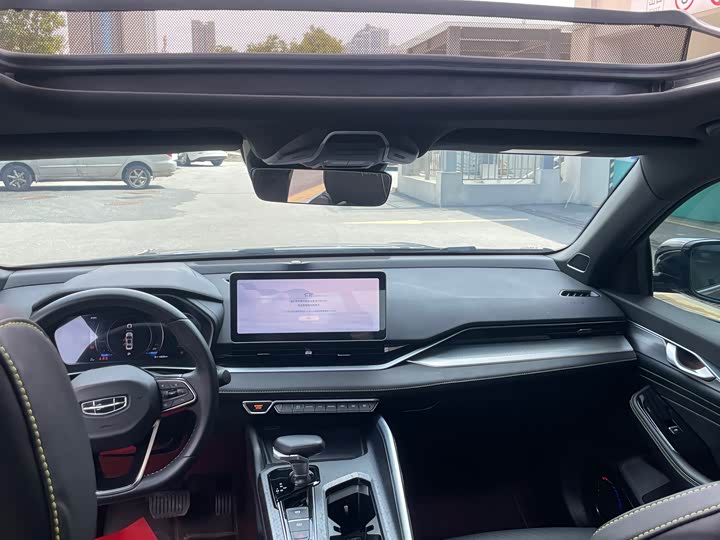 Фото 5 - Geely Preface