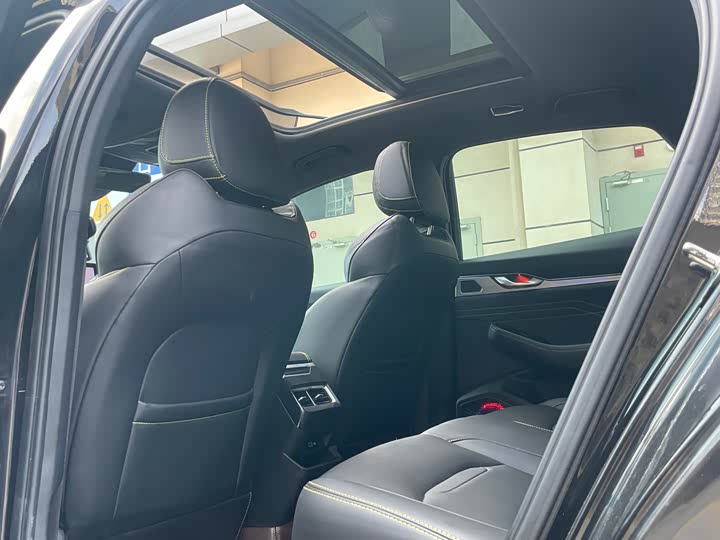 Фото 8 - Geely Preface