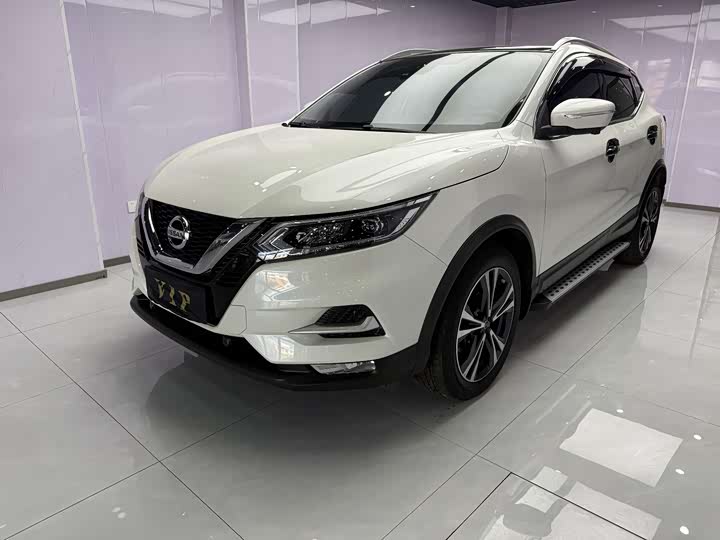 Фото 1 - Nissan Qashqai