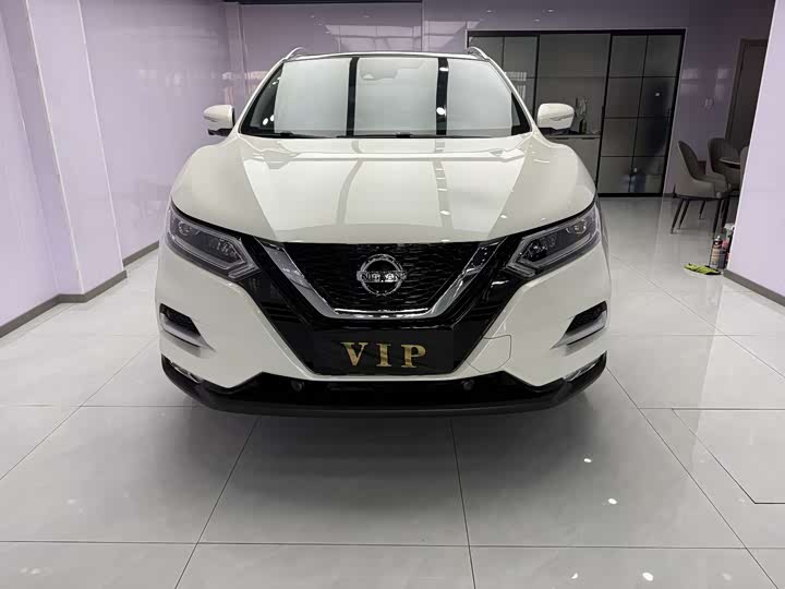 Фото 2 - Nissan Qashqai