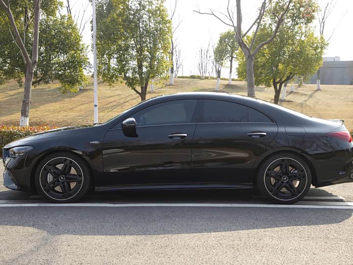 Фото 7 - Mercedes-Benz CLA-Class AMG