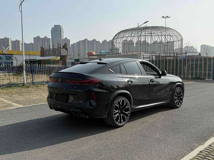 Фото 9 - BMW X6 M