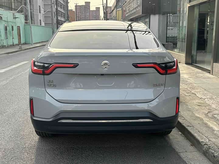 Фото 4 - Nio EC6