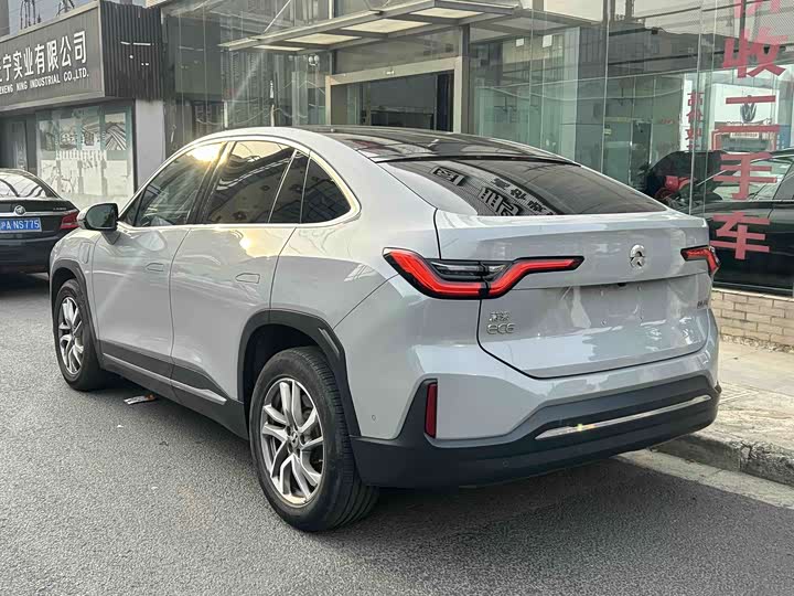 Фото 5 - Nio EC6