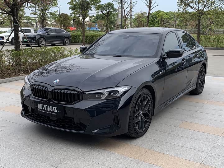 Фото 1 - BMW 3 Series