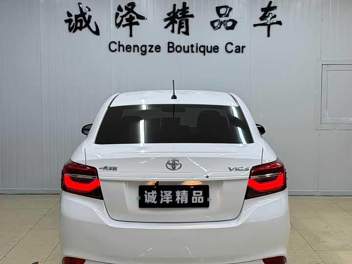 Фото 5 - Toyota Vios