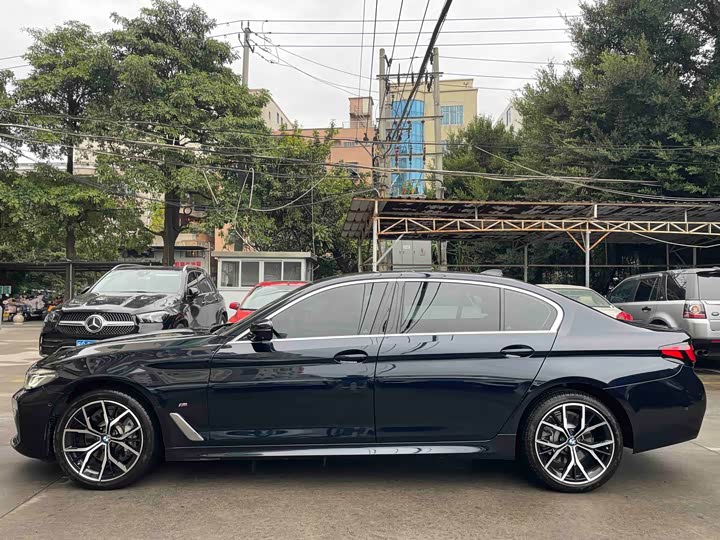 Фото 5 - BMW 5 Series