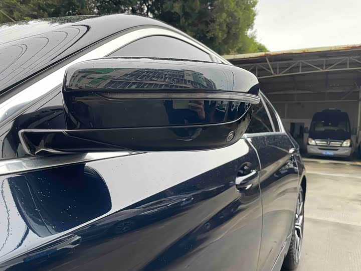 Фото 6 - BMW 5 Series