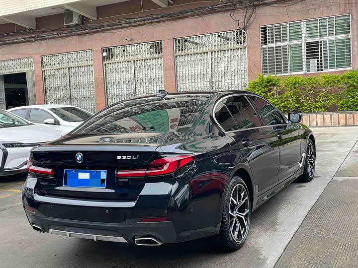 Фото 9 - BMW 5 Series