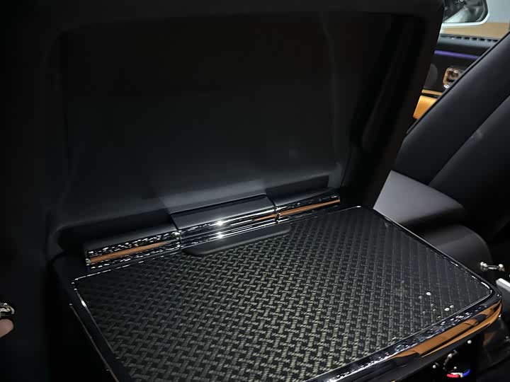 Photo 9 - Rolls-Royce Cullinan