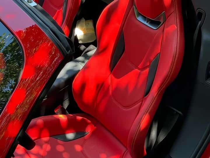 Photo 6 - Ferrari 296