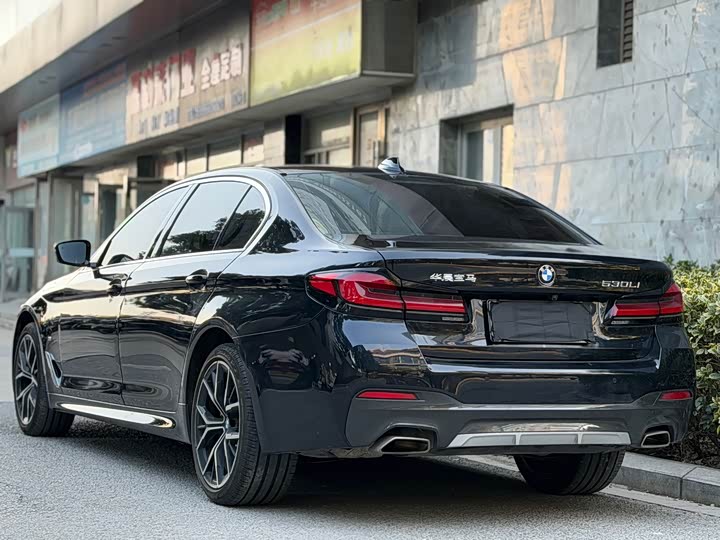 Фото 4 - BMW 5 Series