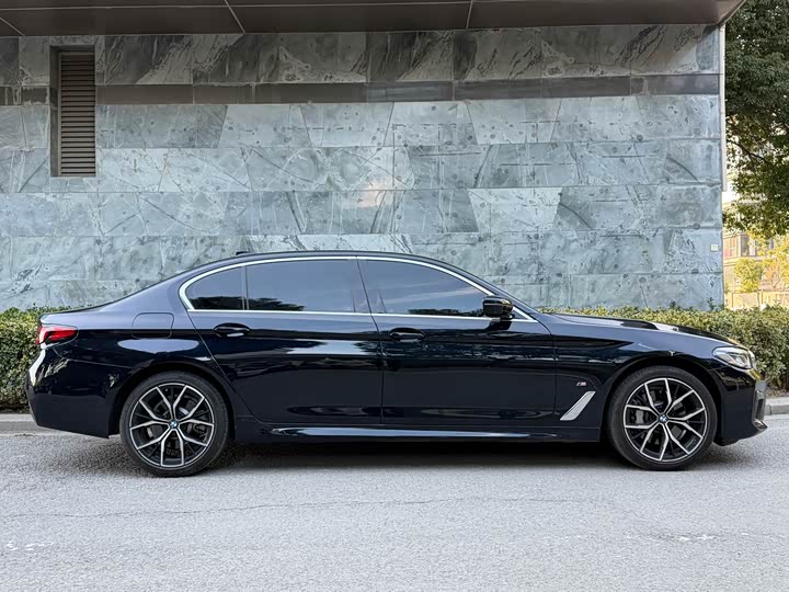 Фото 8 - BMW 5 Series