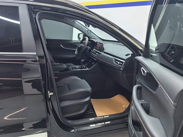 Фото 8 - Chery Tiggo 8