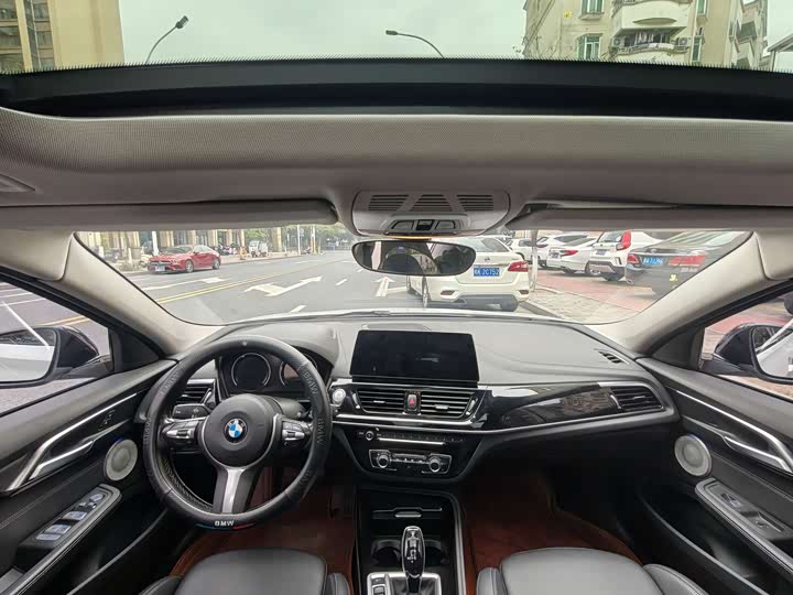 Фото 9 - BMW 1 Series