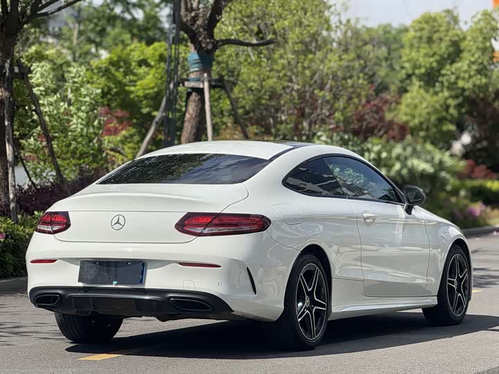 Фото 7 - Mercedes-Benz C-Class