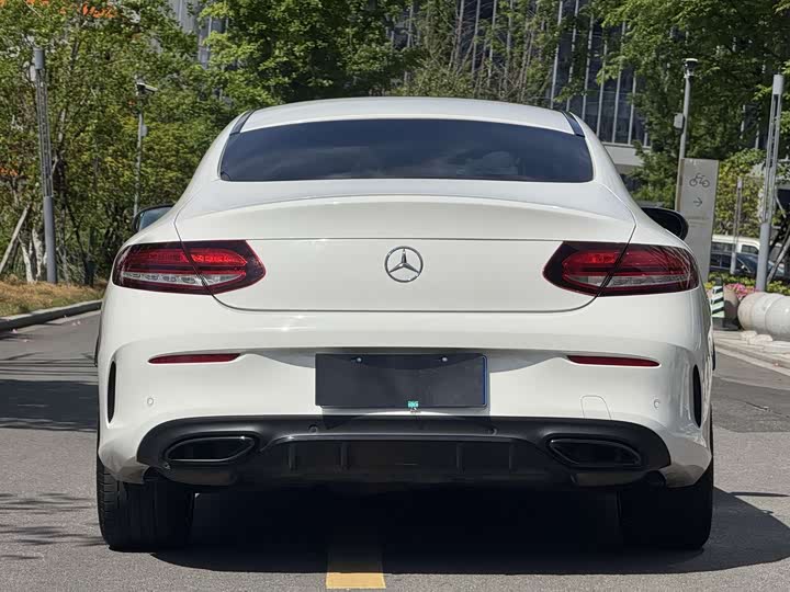 Фото 8 - Mercedes-Benz C-Class