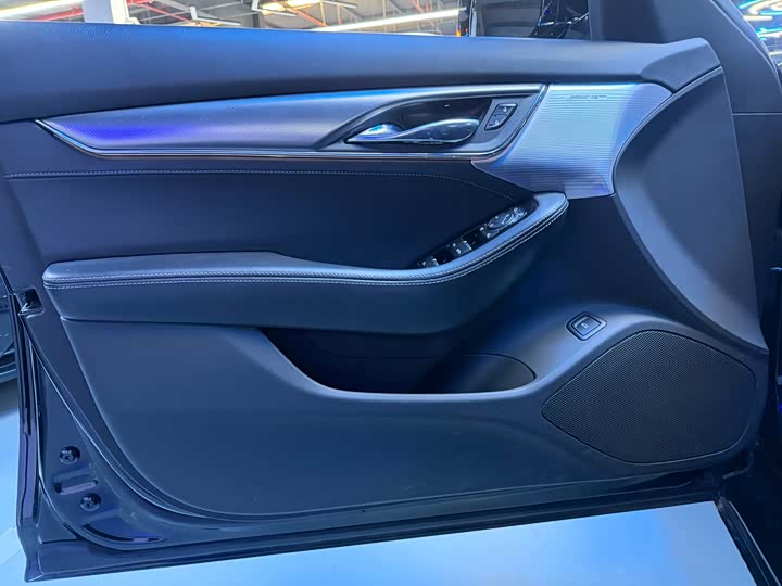 Фото 4 - Cadillac CT5