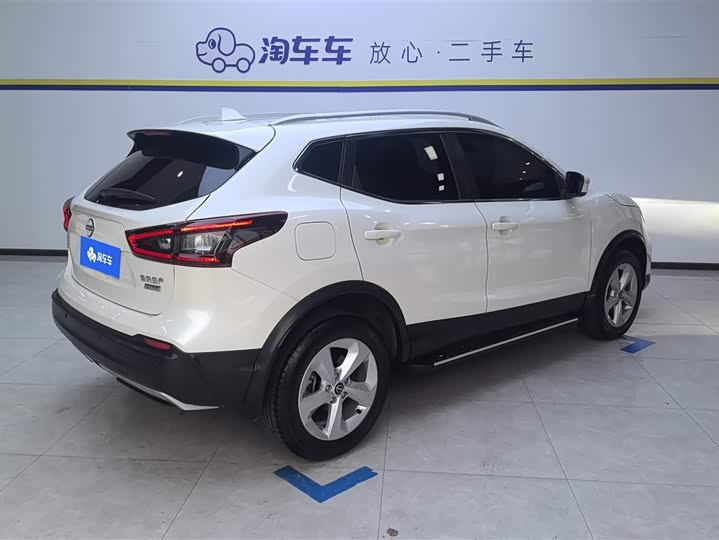 Фото 3 - Nissan Qashqai