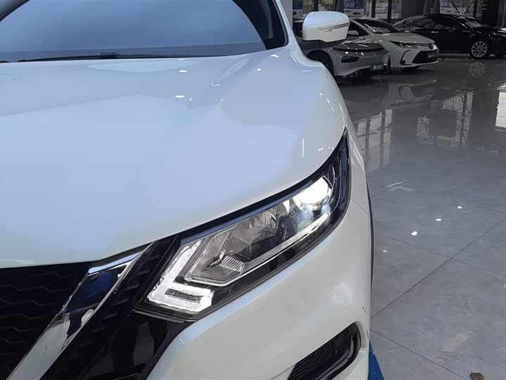 Фото 5 - Nissan Qashqai