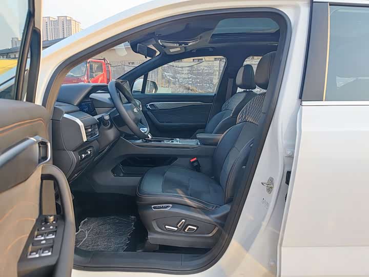 Geely Okavango L 2025 2025款 2.0T DCT尊享款
