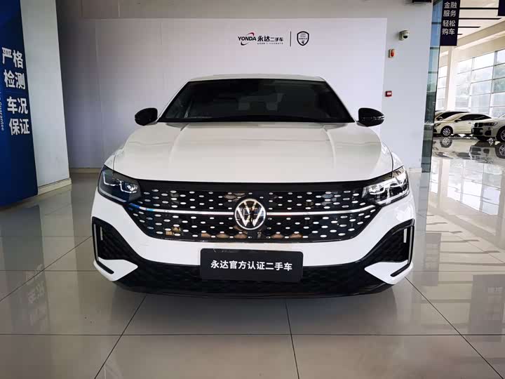 Photo 1 - Volkswagen Lavida