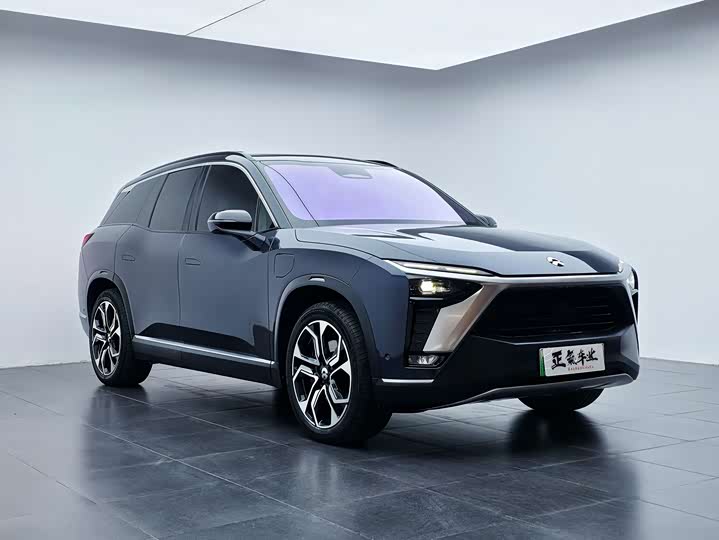 Фото 7 - Nio ES8