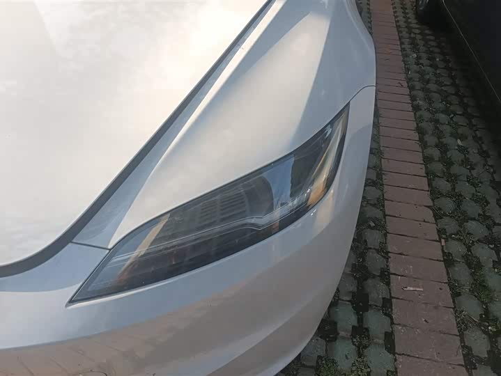 Фото 5 - Tesla Model 3