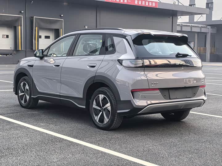 Photo 3 - BYD Sea Lion 05 EV