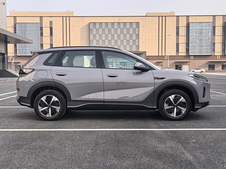 Photo 8 - BYD Sea Lion 05 EV