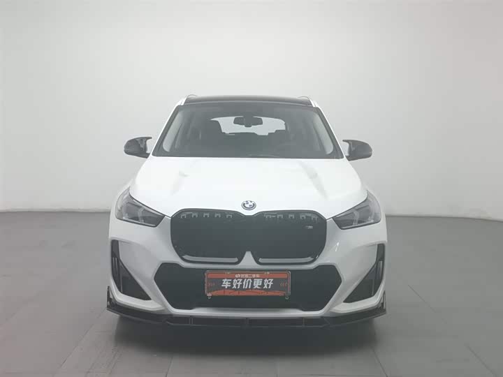 Фото 3 - BMW iX1