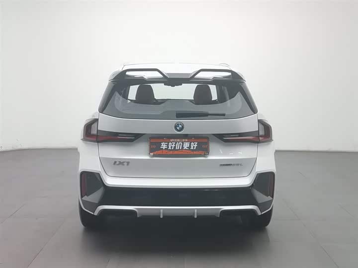 Фото 4 - BMW iX1