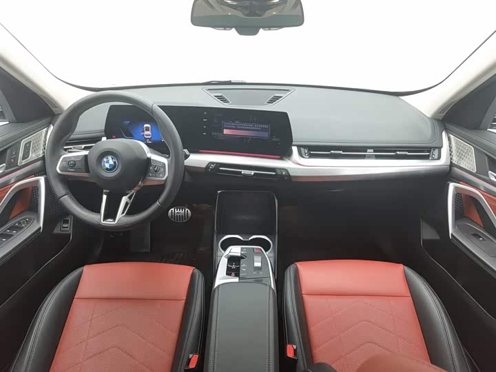 Фото 5 - BMW iX1