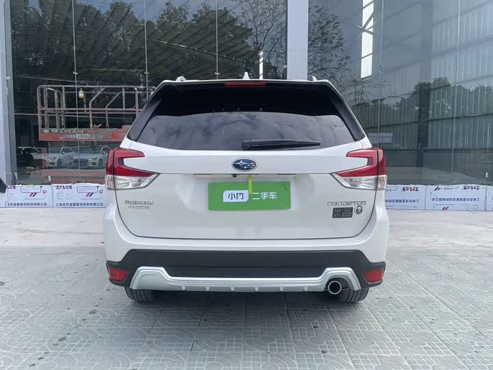 Photo 4 - Subaru Forester