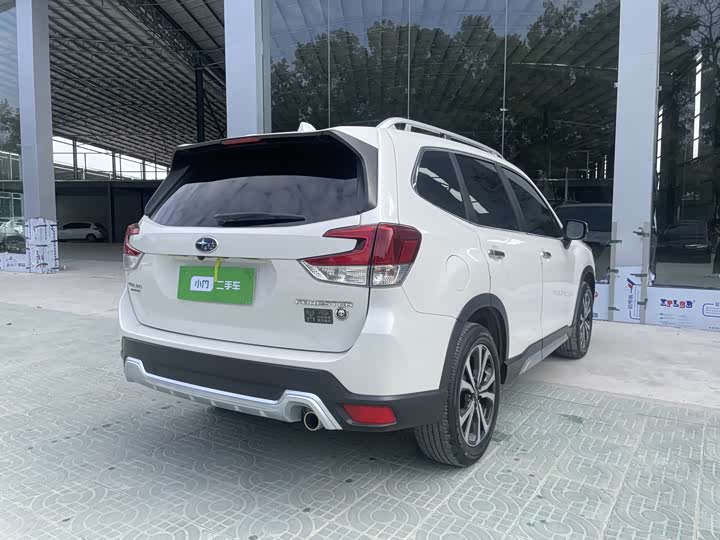 Photo 5 - Subaru Forester